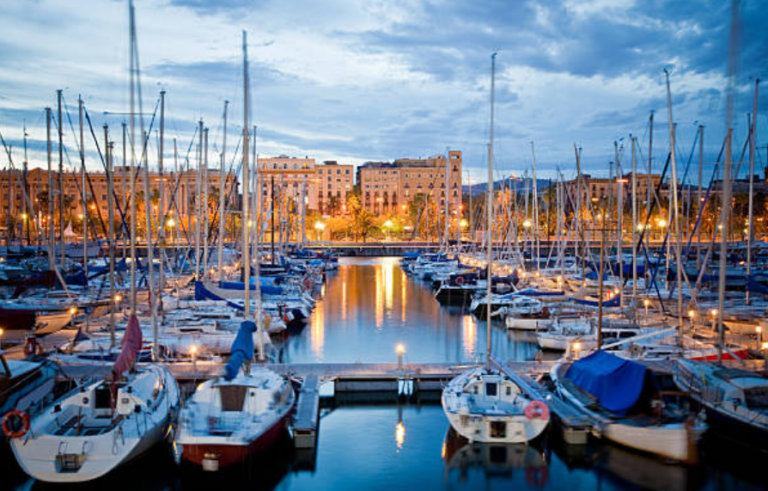 Why Marina Dock Lights Are Essential for Safe Nighttime Boating