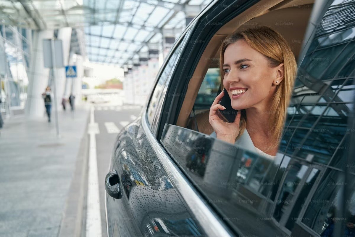 5 Ways Renting Taxi Services From Airports Can Make Your Vacations Cheaper 